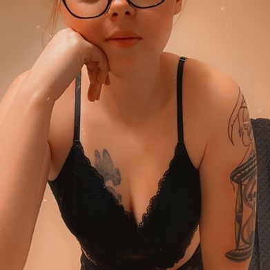 ana (gingerana02) OnlyFans Profile Image
