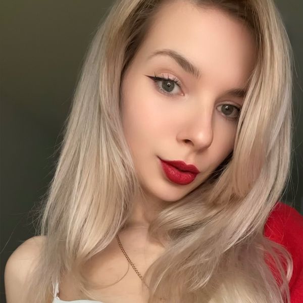 Mia Hollis (miahollis1) OnlyFans profile photo