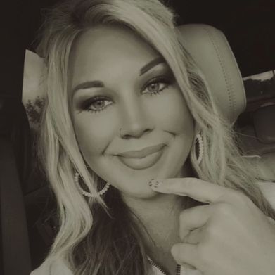 OnlyFans Model Summer Hicks (summernicole.xo) Profile Image