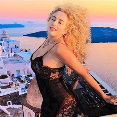 Antigoni (antigoni) Header Photo Added 2024-09-04