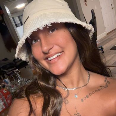 🩵 Queen•Bee 🩵 (tatted.chocolatee) Profile Photo Added 2025-09-13