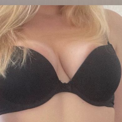 Heey Helly🎀 (helly_xo) Profile Photo Added 2025-07-29