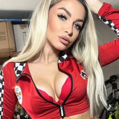 Sarah (therealsarahh) Profile Photo Added 2025-10-01