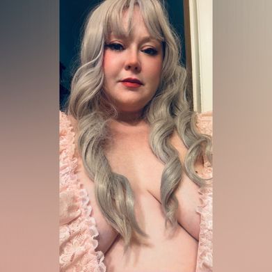 Sexy Sarah 😈 (amazingsexysarah) Profile Photo Added 2025-09-08