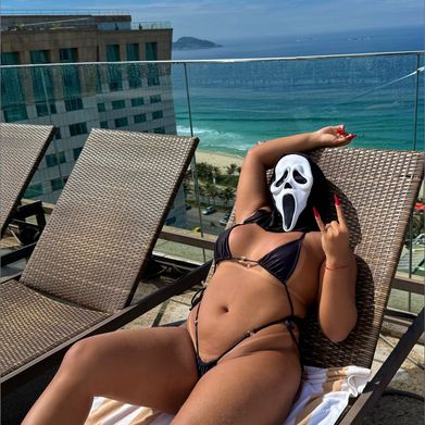 Krissia Figueiredo (krisshotwife) Profile Image