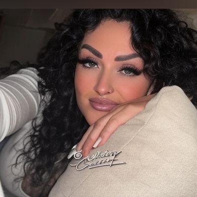 Lottchen (lottchen.ink) Header Photo Added 2025-11-11