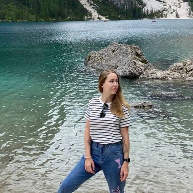 Juli 🦋 Amour (juliamour2) Header Photo Added 2025-06-27