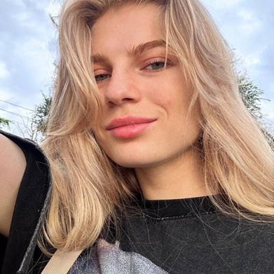 Mila Wood 🌿 (milana_wood) Profile Photo Added 2024-10-01