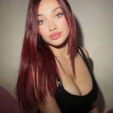 OnlyFans Model Elena 🧚‍♀️ (elenadouka) Profile Image