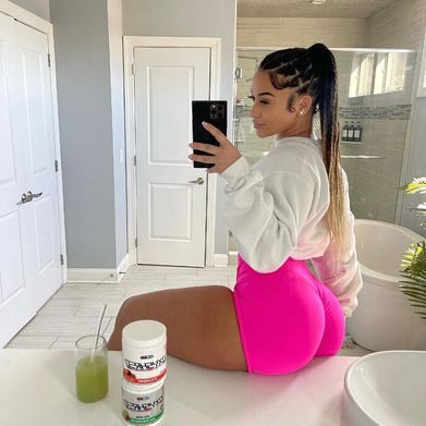 Lovelylesh (lovelyleshh) OnlyFans Profile Image