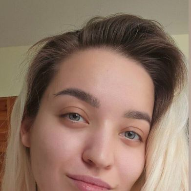 OnlyFans Model Dear Dora 🍭 (dora.dearr) Profile Image