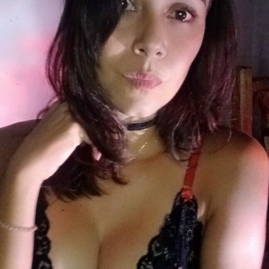 Alessa🌿 (aleunleashed) Profile Photo Added 2025-11-23