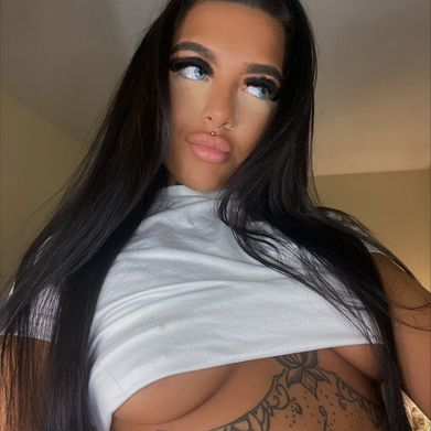 A (axh_x) Profile Photo Added 2025-01-23