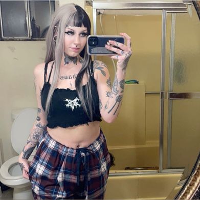 ⋆ ˚｡⋆୨୧˚ 𝔗𝔢𝔡𝔡𝔦𝔢 ⋆ ˚｡⋆୨୧˚ (xteddie) Profile Photo Added 2024-12-07