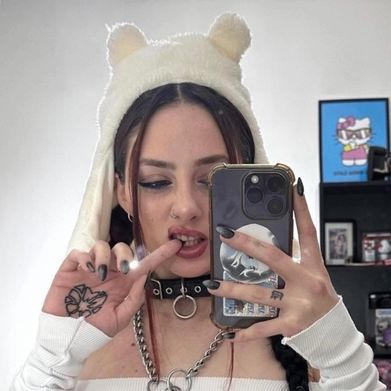 Cléo (cleomarceau) Profile Photo Added 2025-02-11