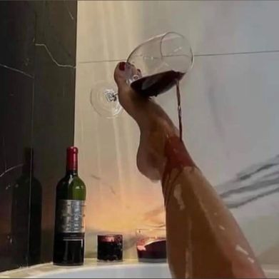 Viki Life ☆ ･. (vikilife) Header Photo Added 2025-11-17