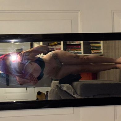 Daisy may (dasiy.may) Header Photo Added 2025-06-21