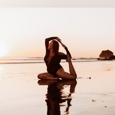 Glitter Kitty - Tessa Catalina (glitterkitty_108) Header Photo Added 2025-05-28