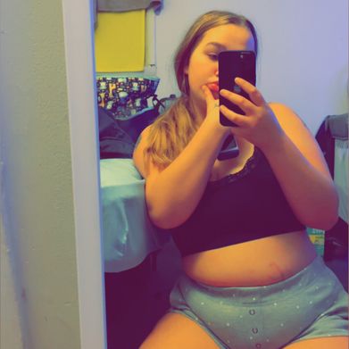 Cherry May🍒 (spicyy_baddiee) Profile Photo Added 2025-09-07