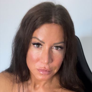 Lady Viktorie (ladyviktorie) Profile Photo Added 2025-06-25