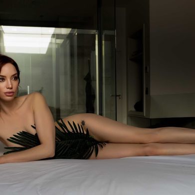 Coco (cocogingerx) Header Photo Added 2024-10-15