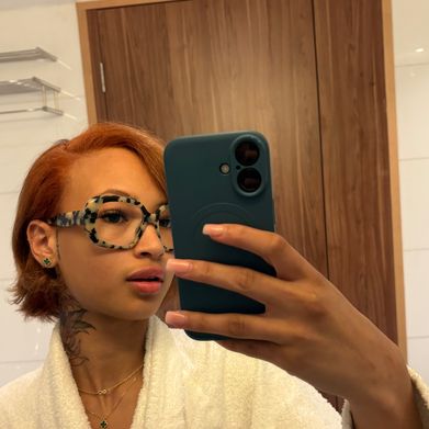 Peaches🍑 (peacheskm) Profile Photo Added 2025-07-30