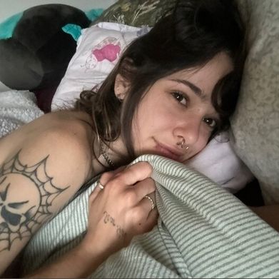 Lily Strange (lilystrangeink) Header Photo Added 2025-10-12