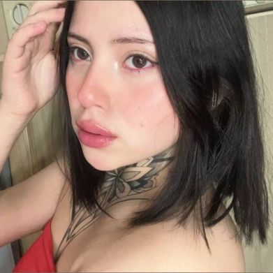 Layla Applemaniac🍎 (laylaapplemaniac) OnlyFans Profile Image