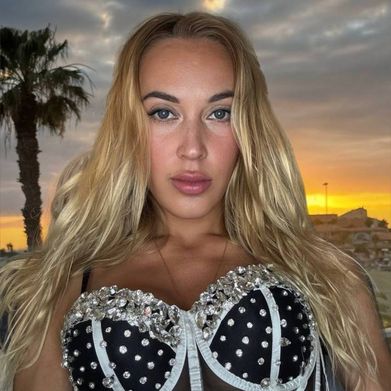 Lilly Milk 🍭 (lillymilk) OnlyFans Profile Image