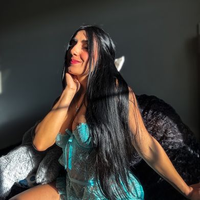 ✨🫦𝕬𝖓𝖌𝖊𝖑 𝖁𝖎𝖇𝖊🔥✨ (angelessuarez) Profile Photo Added 2025-03-05