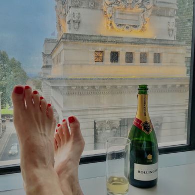 Office Queen 👸🏻 (officequeenjsm) Header Photo Added 2024-09-13