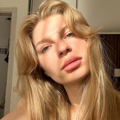 Mila Wood 🌿 (milana_wood) Profile Photo Added 2025-07-31