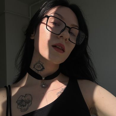 Jennifer Hall (jennifer.beauty) Profile Photo Added 2025-09-08