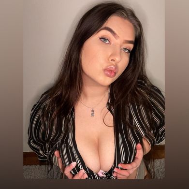 🎀Oona🎀VIP😍 (oonaevevip) Profile Photo Added 2025-01-02