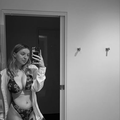 OnlyFans Model Emi (princess.emx) Profile Image