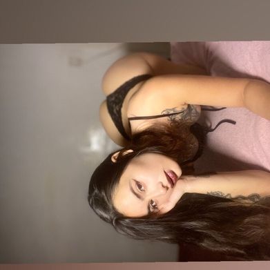 Juli (julietadelbalcon) Header Photo Added 2025-10-10