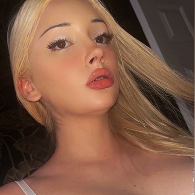 Bella 💕 (sadbunnybella) Profile Photo Added 2025-03-08