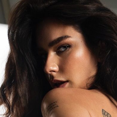 FlowerAva (flowerava) Header Photo Added 2025-12-20