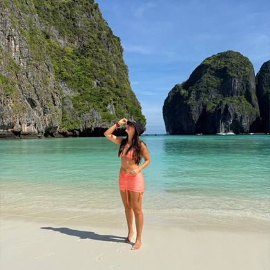 Kendall Hayes (kendallhayes) Header Photo Added 2025-09-12