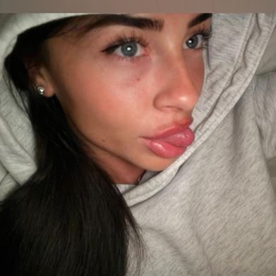 avery ♡ Added Photo on 2024-10-22