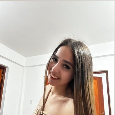 Lucy 🩷 (lucystjohn) Header Photo Added 2025-05-31