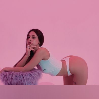 Molly Vein🎀 (mollyvein) Header Photo Added 2025-10-23