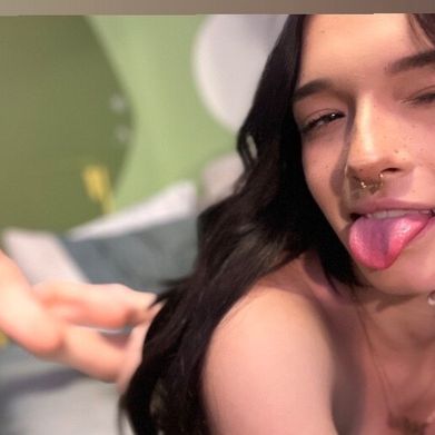 faith🤍 (faithhiland) Header Photo Added 2025-11-22