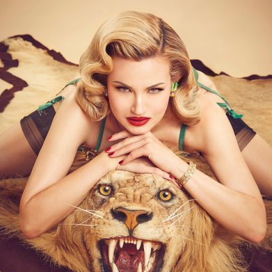 OnlyFans Model Gia Genevieve (giagenevieve) Profile Image