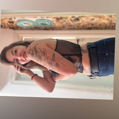 Brunygoddess (rossbomm) Header Photo Added 2025-05-19