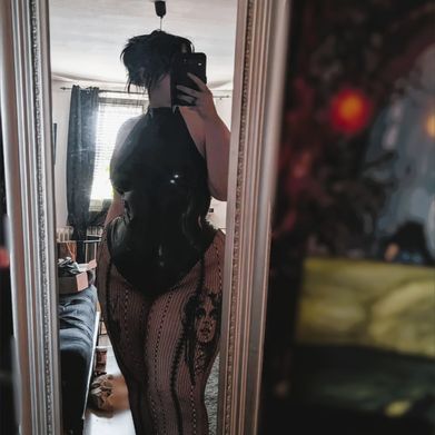 𓋹🌸Victoria Blackwood🌸𓋹 Added Photo on 2025-06-21