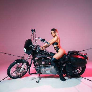 Lori Ice (itsloriice) Header Photo Added 2024-09-14