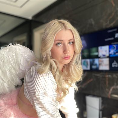 Elle Devyn (elledevynx) OnlyFans Profile Image