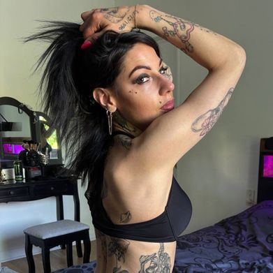 Jenny SiXx (jennysixx) Profile Photo Added 2025-06-21