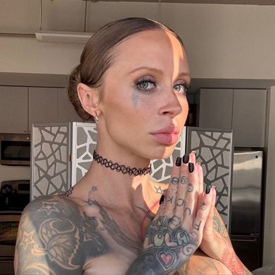 Sasha Beart (notsashabeart) Profile Photo Added 2025-06-21